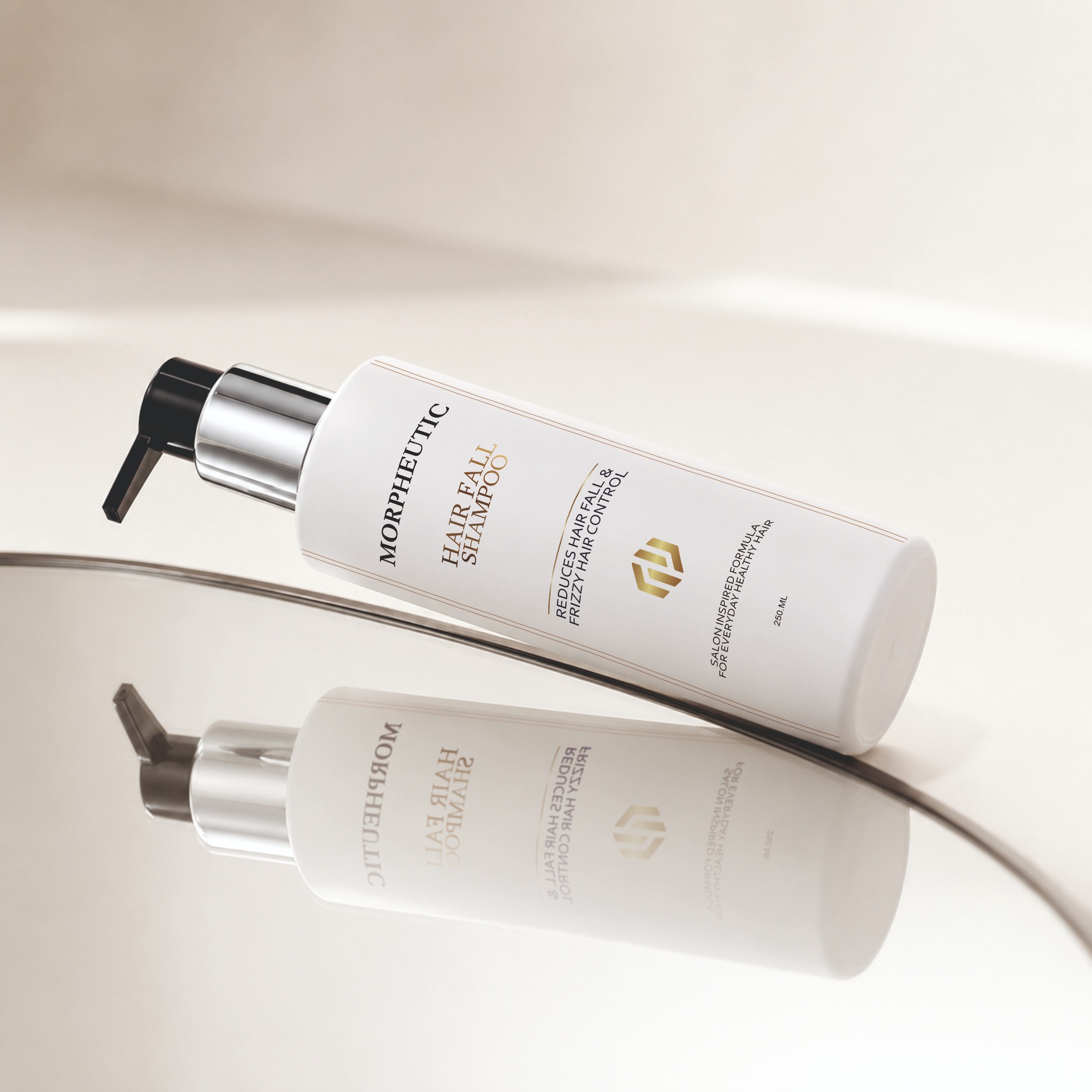 Morpheutic Advanced Anti-Dandruff Shampoo view 3